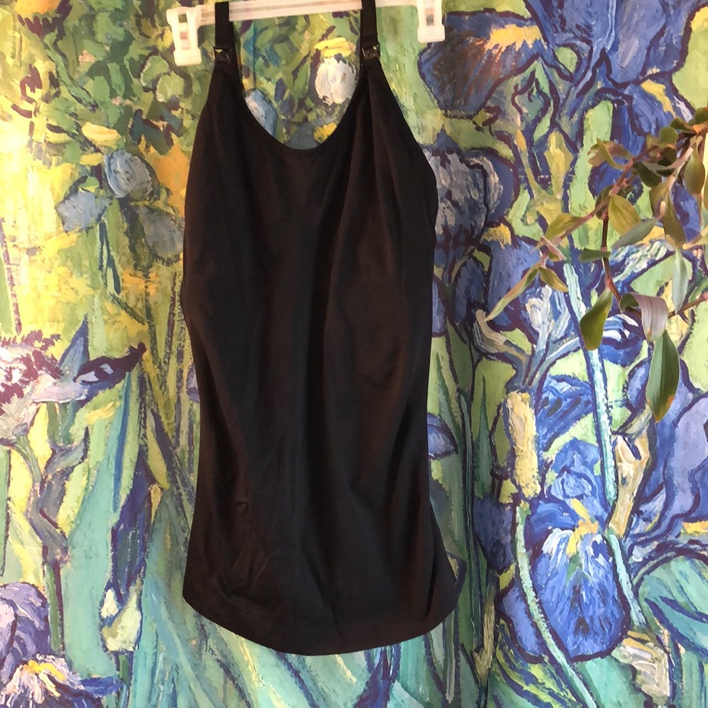 Stretchy Nursing Tank 🤱🏼